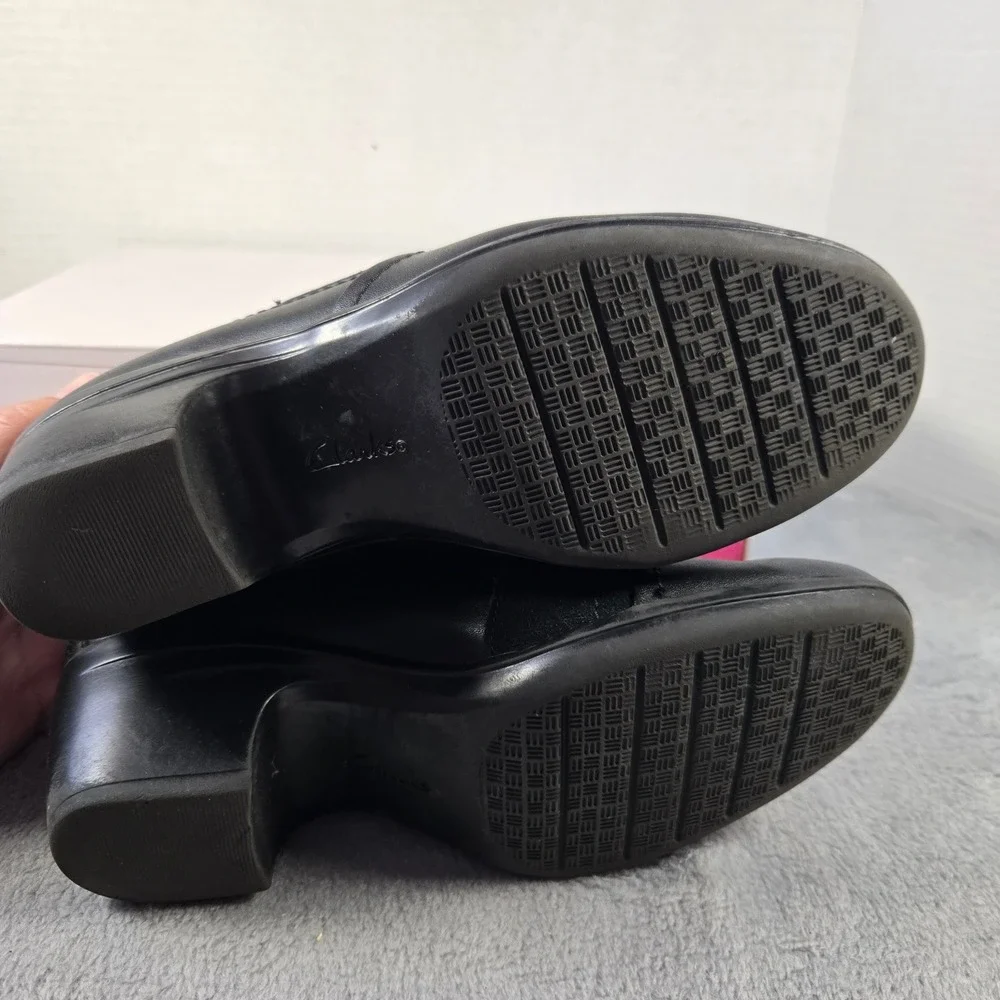 Clarks Collection Adriel Viola Black Leather Suede Block Heel Pumps 6.5 M
